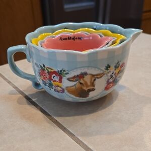 The Pioneer Woman Blue Floral Measuring Cups